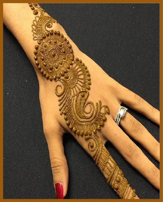 Aesthetic Back Hand Mehndi With Leaf Stroke Curves